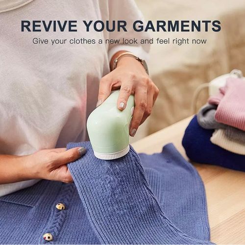 Lint Remover, Sweater Defuzzer With Replaceable Blades, USB Charging & Fabric Shaver - Image 4